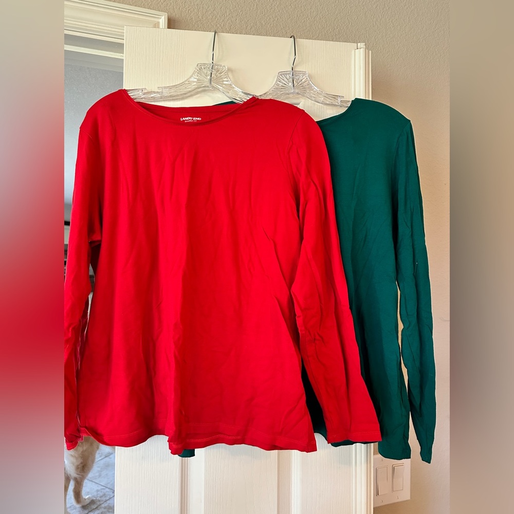 BUNDLE Lands' End XLP long sleeve shaped fit t-shirts Christmas red + green